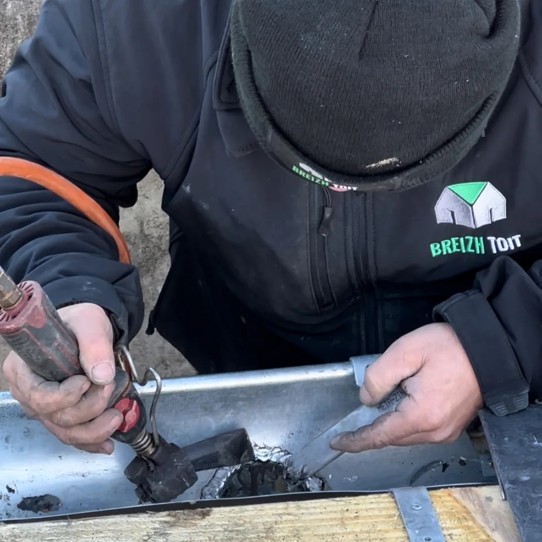 Gouttière : photo de chantier