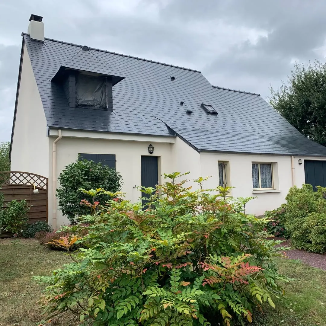 Hydrofuge de toiture aux alentours de Rennes (Breizh Toit)