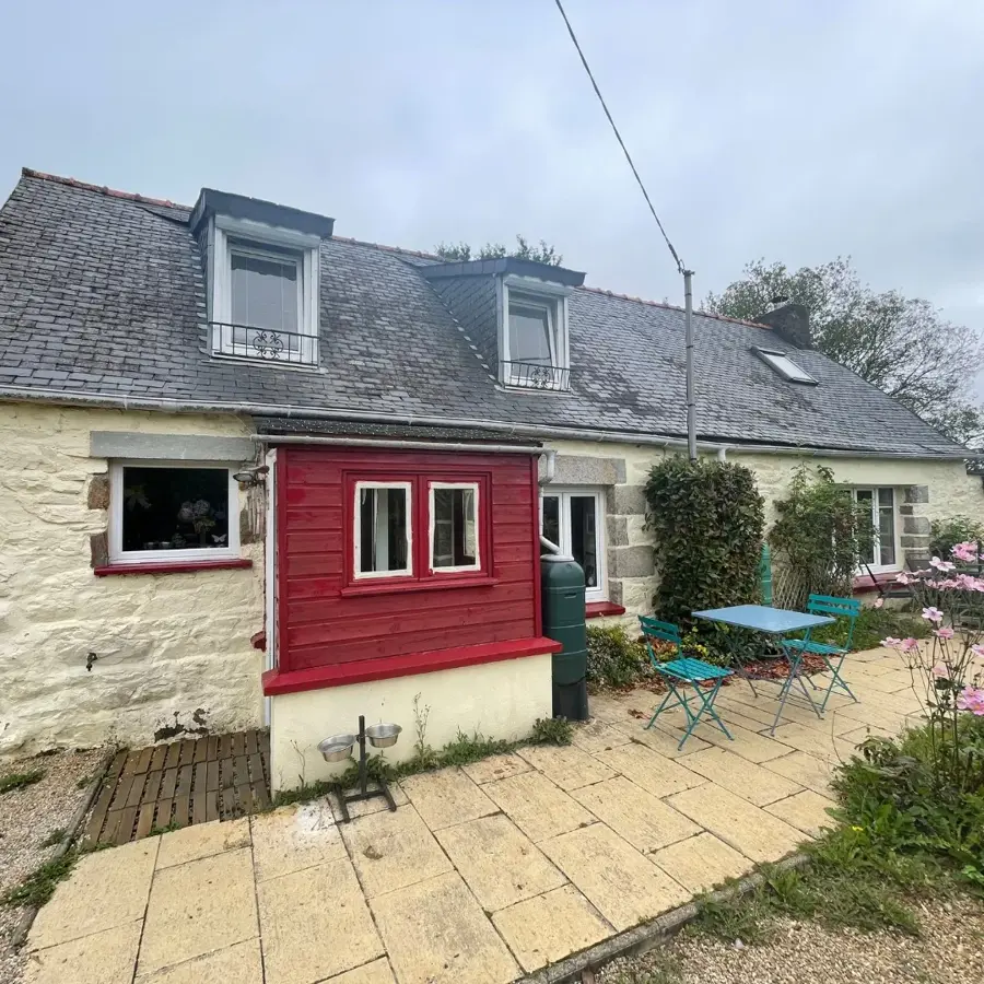 Maison de Carnac avec sa toiture neuve en ardoises naturelles (photo 2)