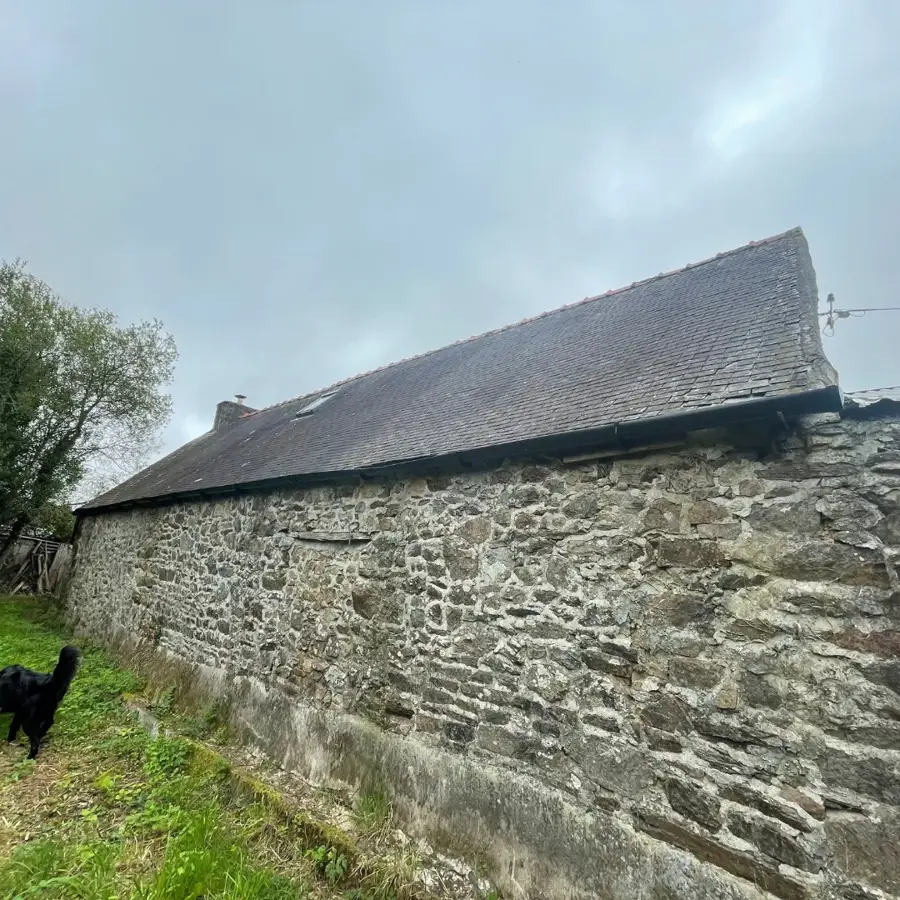 Maison de Carnac avec sa toiture neuve en ardoises naturelles (photo 3)