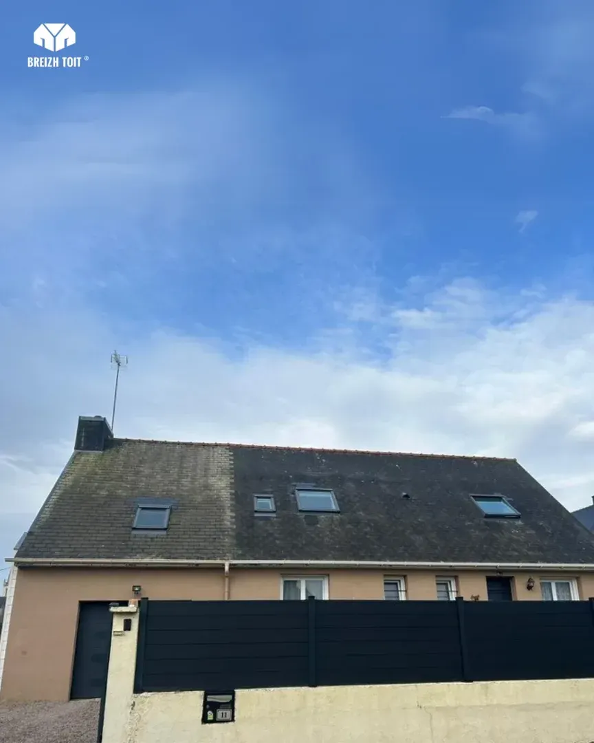 Maison de Saint-Brieuc après le nettoyage complet de sa toiture