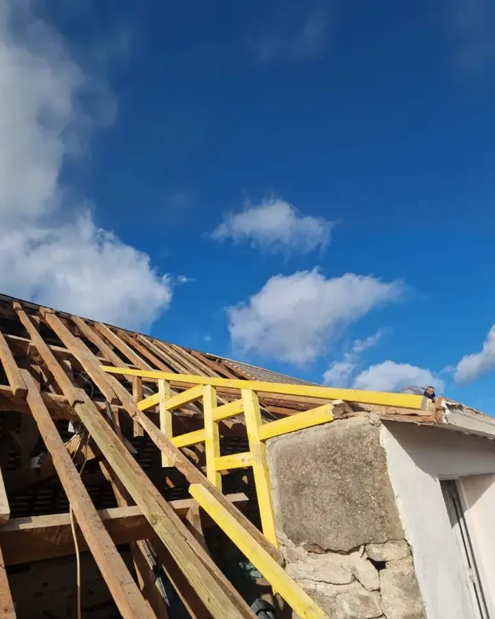 Réfection de la toiture d'une maison du Sourn après la tempête (photo 4)