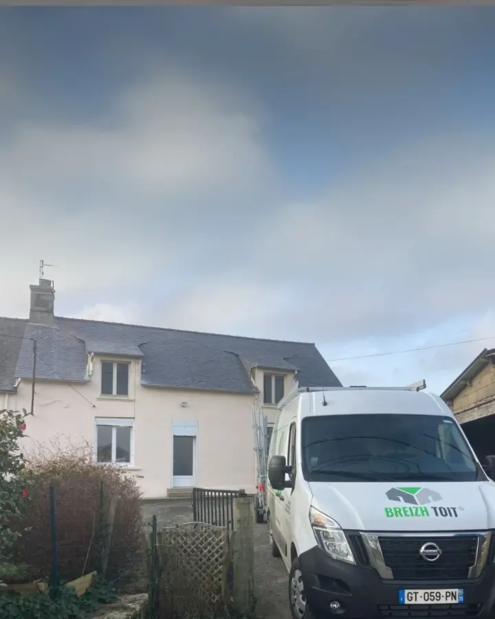 Réfection de la toiture d'une maison du Sourn après la tempête (photo 5)