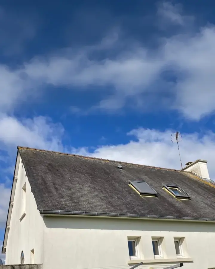 Toiture de Binic avec son faîtage remplacé à neuf (photo 2)