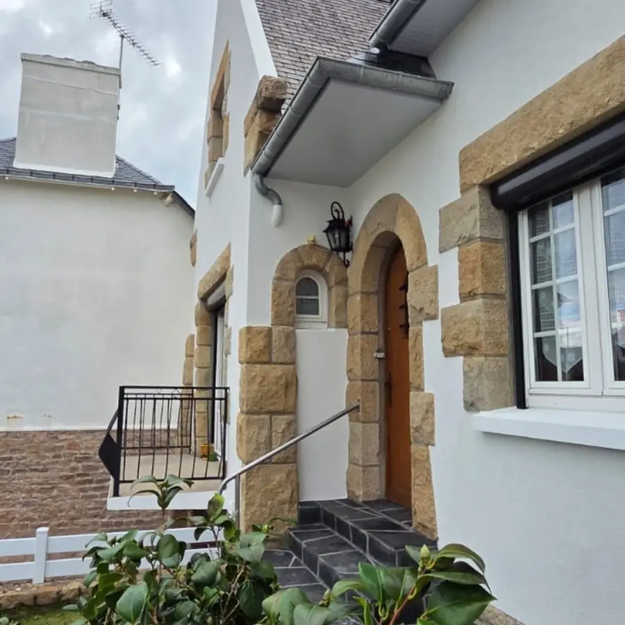 Maison en pierre après ravalement de façade dans les Côtes-d'Armor (photo 4)