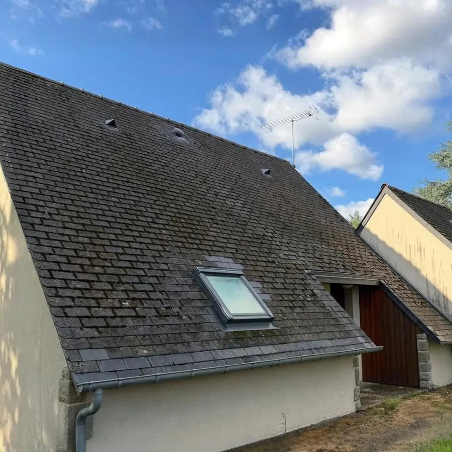 Nettoyage de toiture dans les Côtes-d'Armor (Breizh Toit) (photo 2)