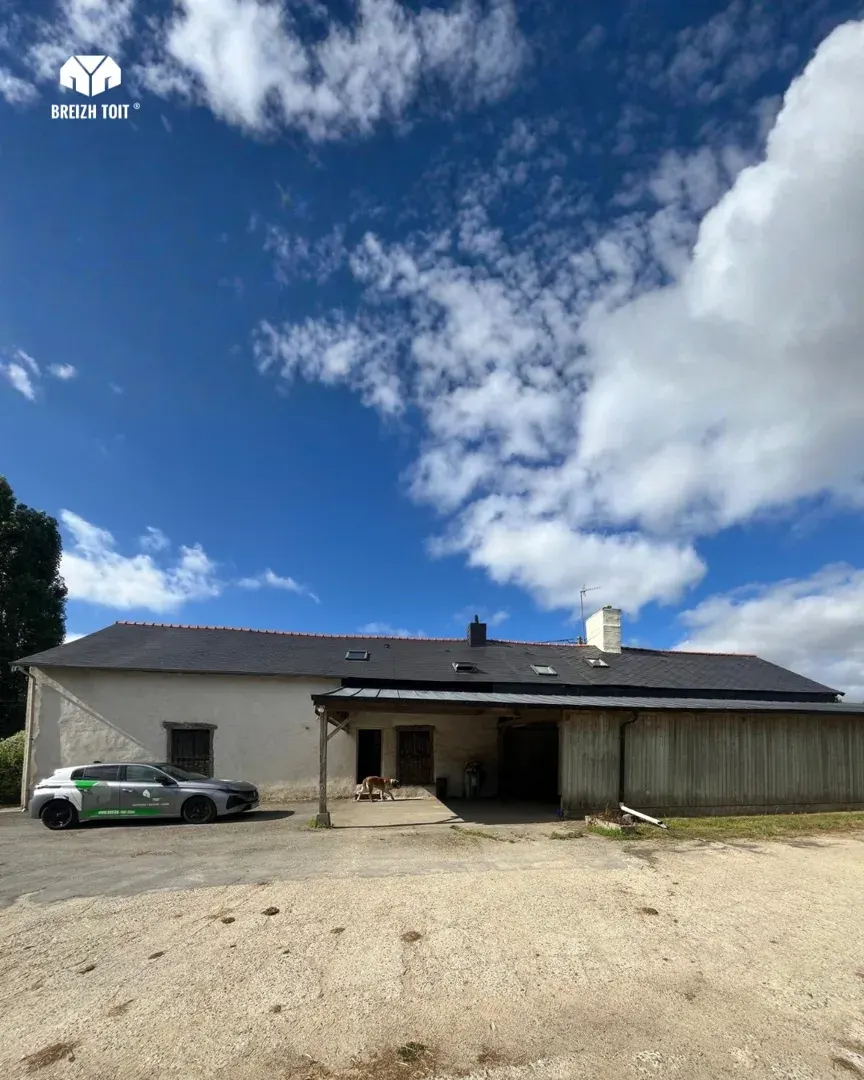 Longère de Vern-sur-Seiche après le traitement hydrofuge de sa toiture